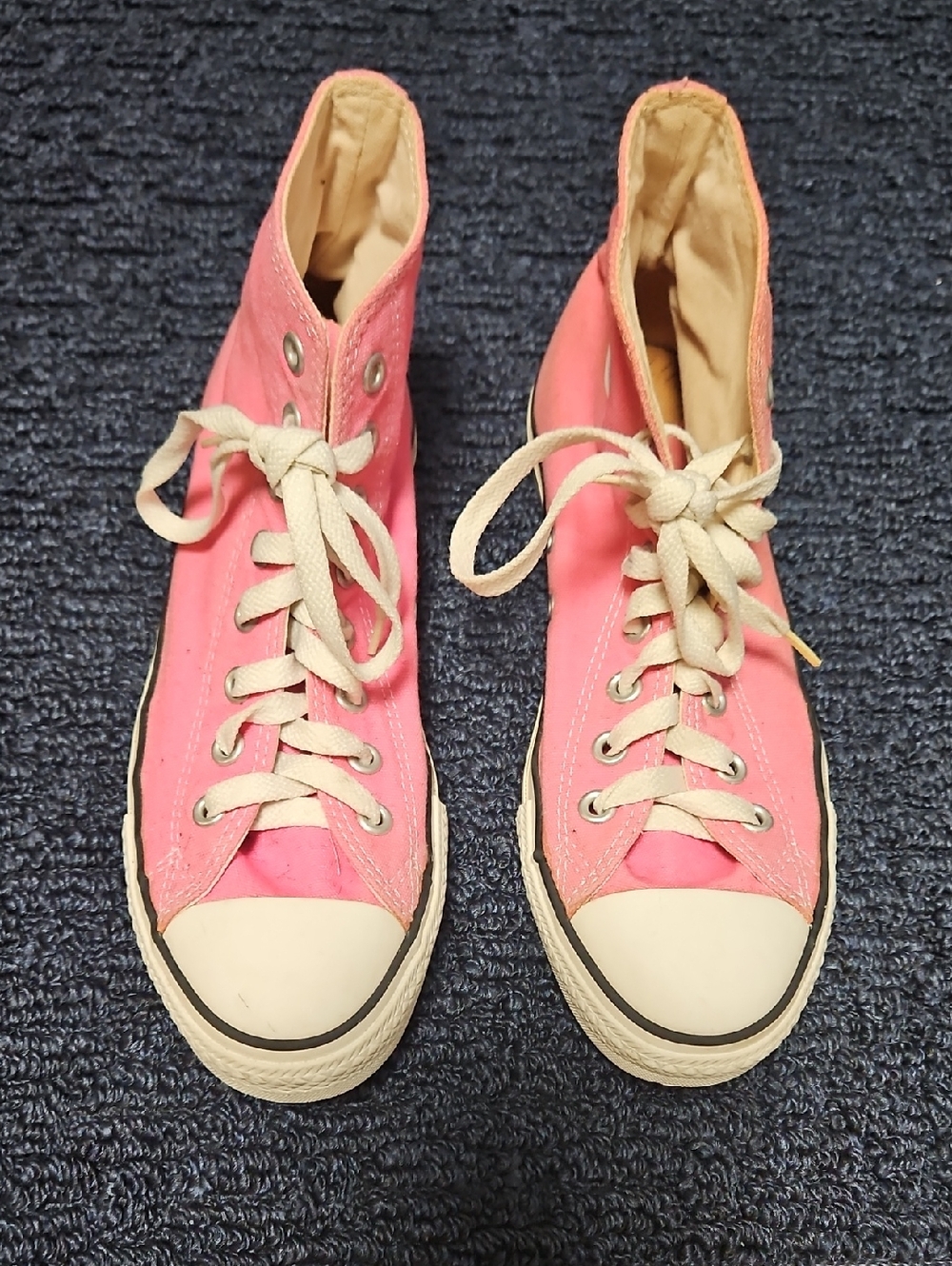 Women's High-Top Converse All Stars Canvas Sneakers in Pink Size 9